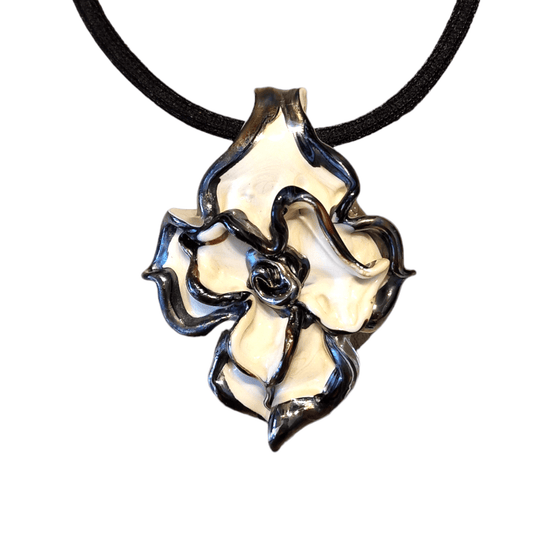 Murano Glass Rose Pendant - atelieralessandra