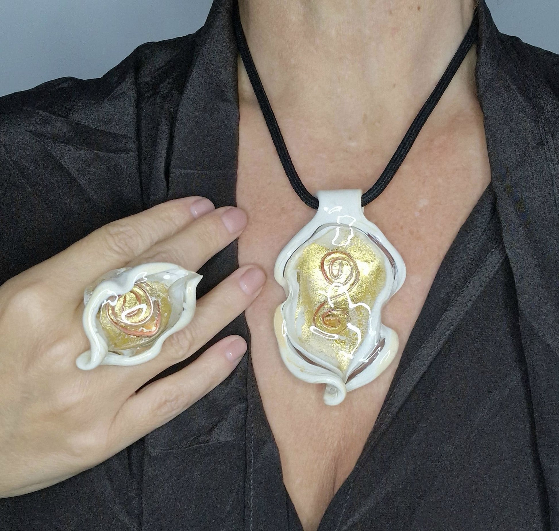 Afrodite Woman Pendant - Murano glass pendant handmade in Venice