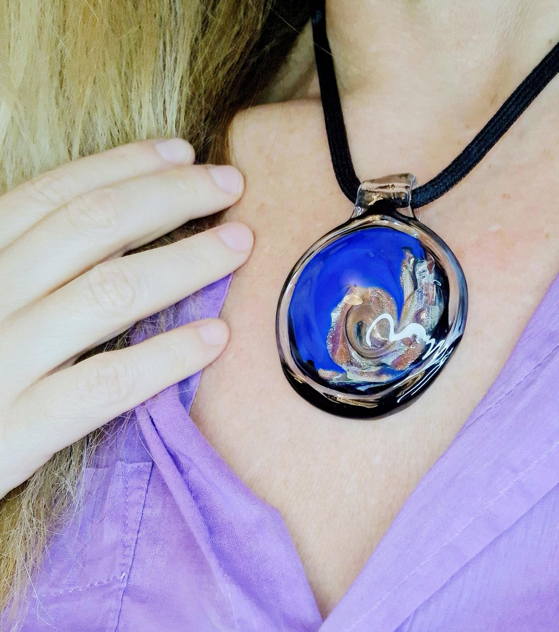 Vertigo Murano Glass Pendant - artisan Murano glass pendant detail view